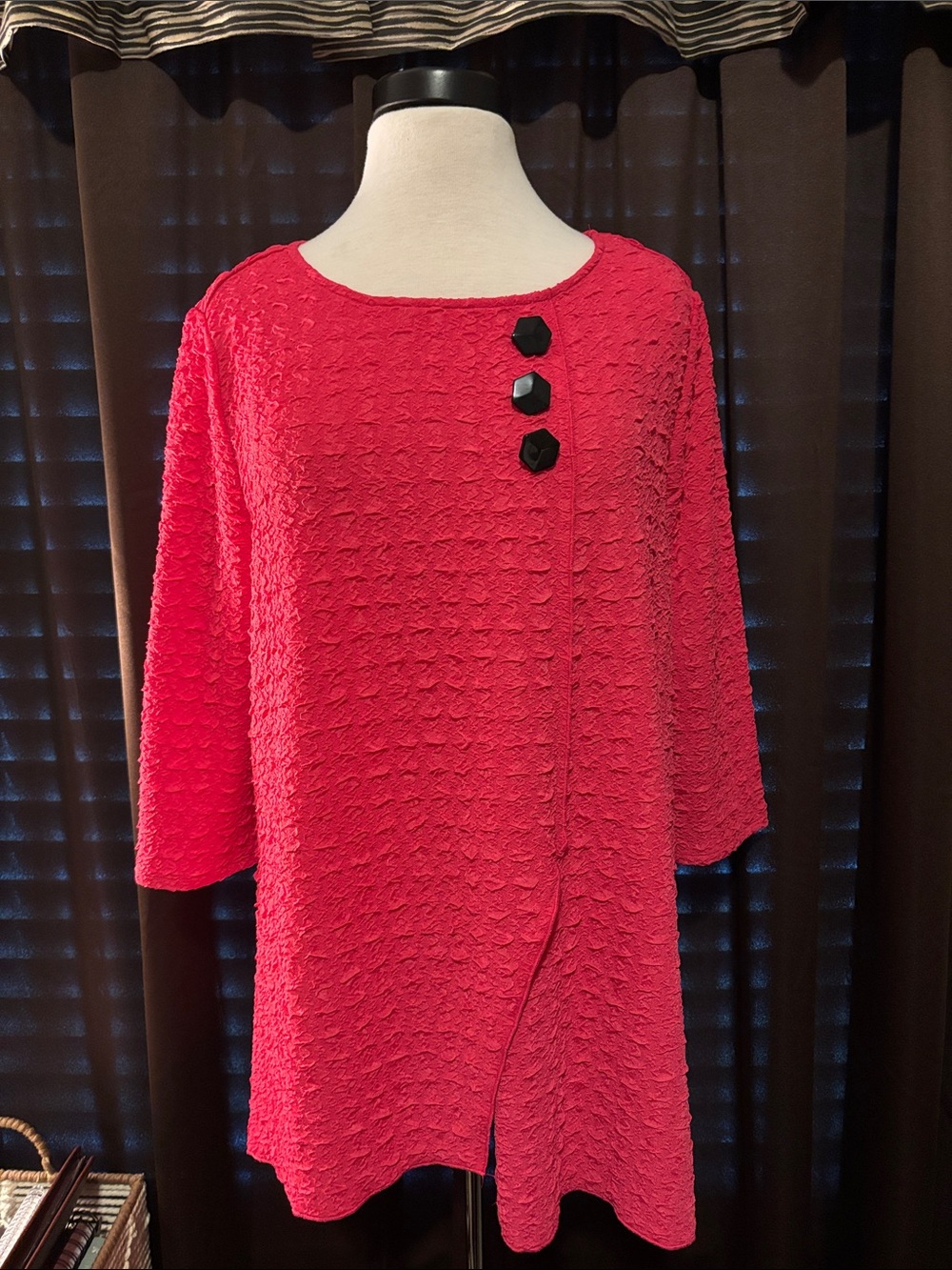 Slim Factor/Investments Hot Pink Textured Emily Tunic with Black Accent Buttons